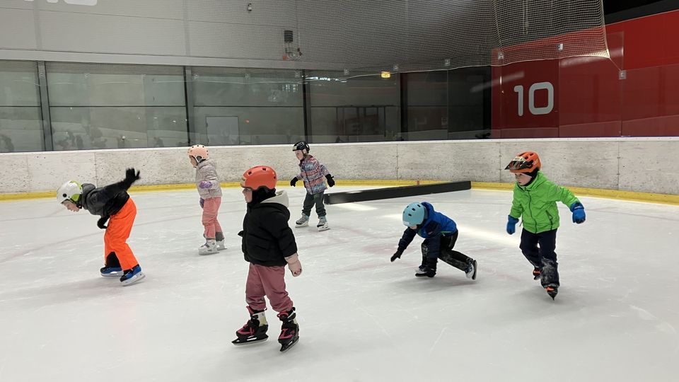 Korčuľovanie, korčuľovanie, korčuľovanie