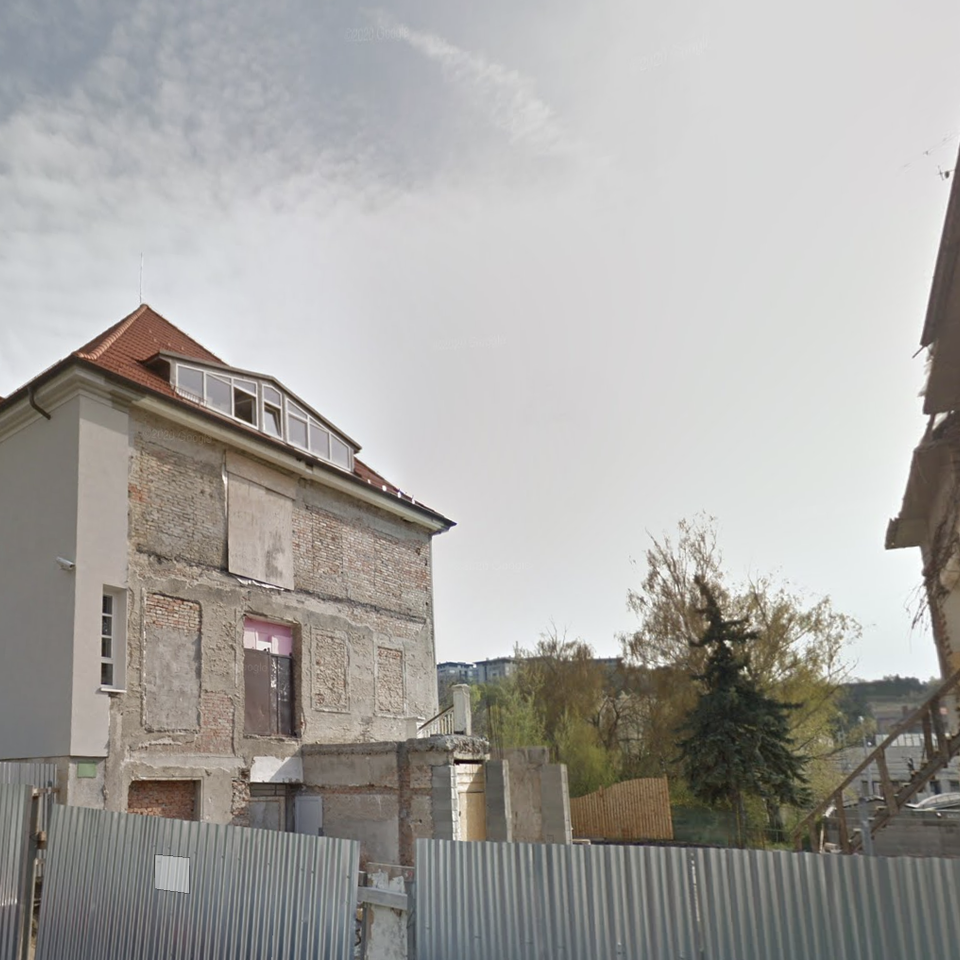 Building in Horský park inquired for future Cambridge International School (CIS)