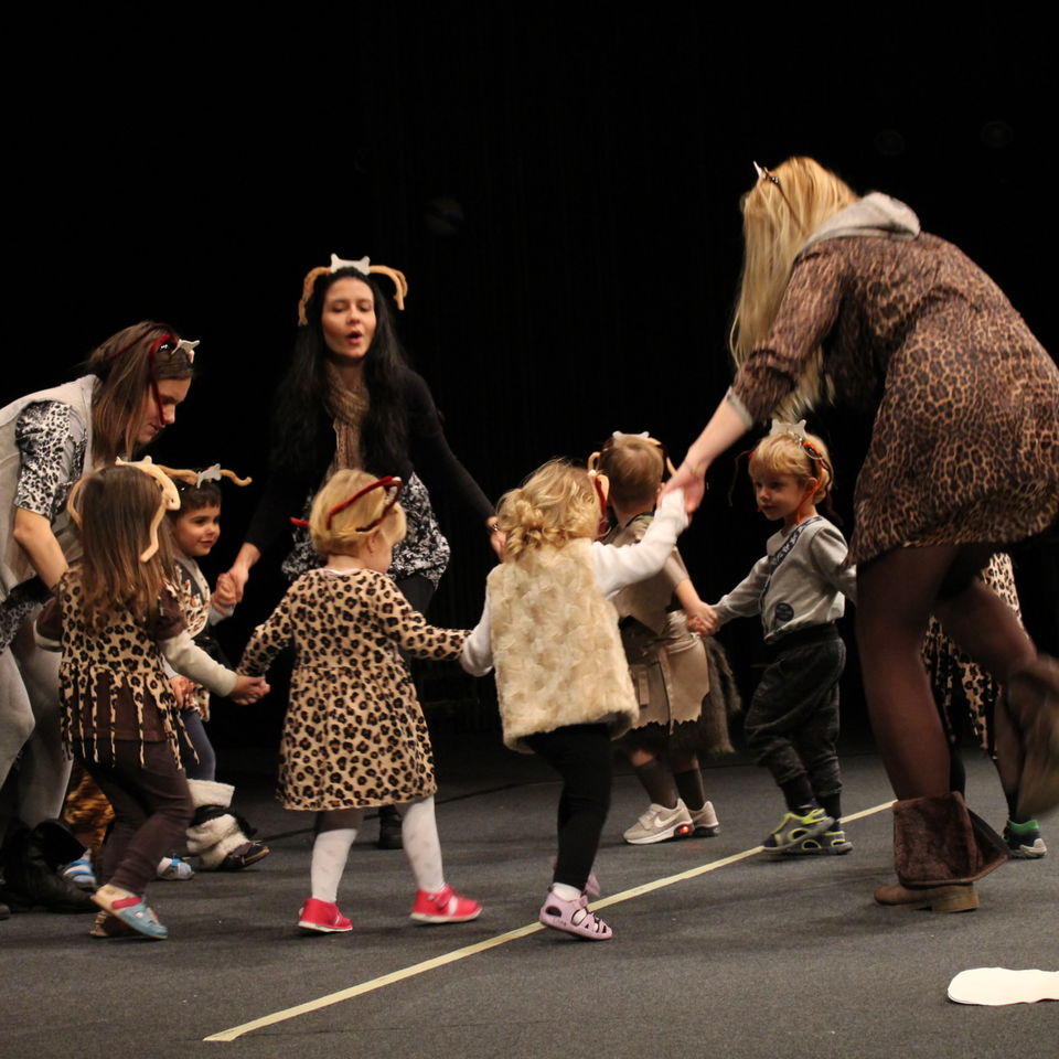 Christams Performance Time Travelling Machine