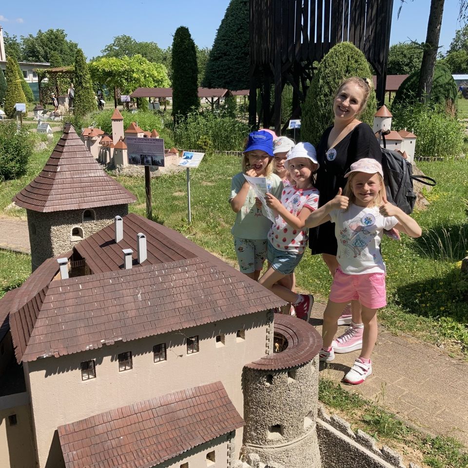 Sleepover and Trip Y1