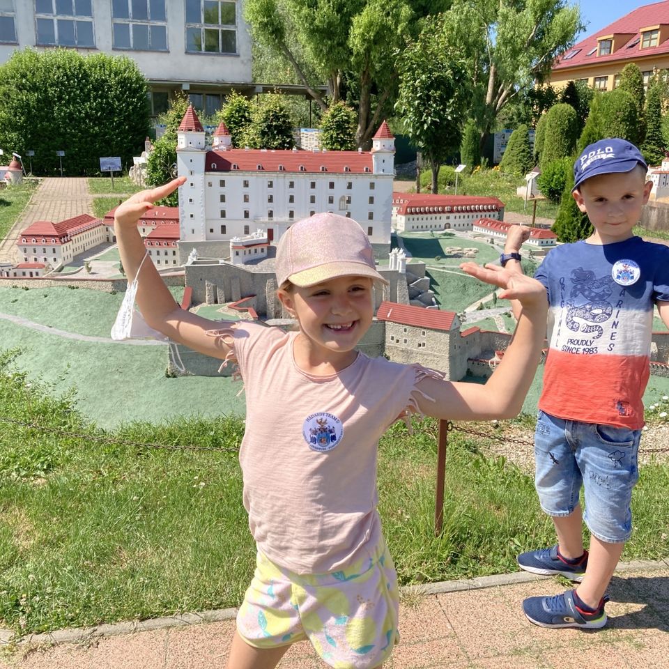 Sleepover and Trip Y1