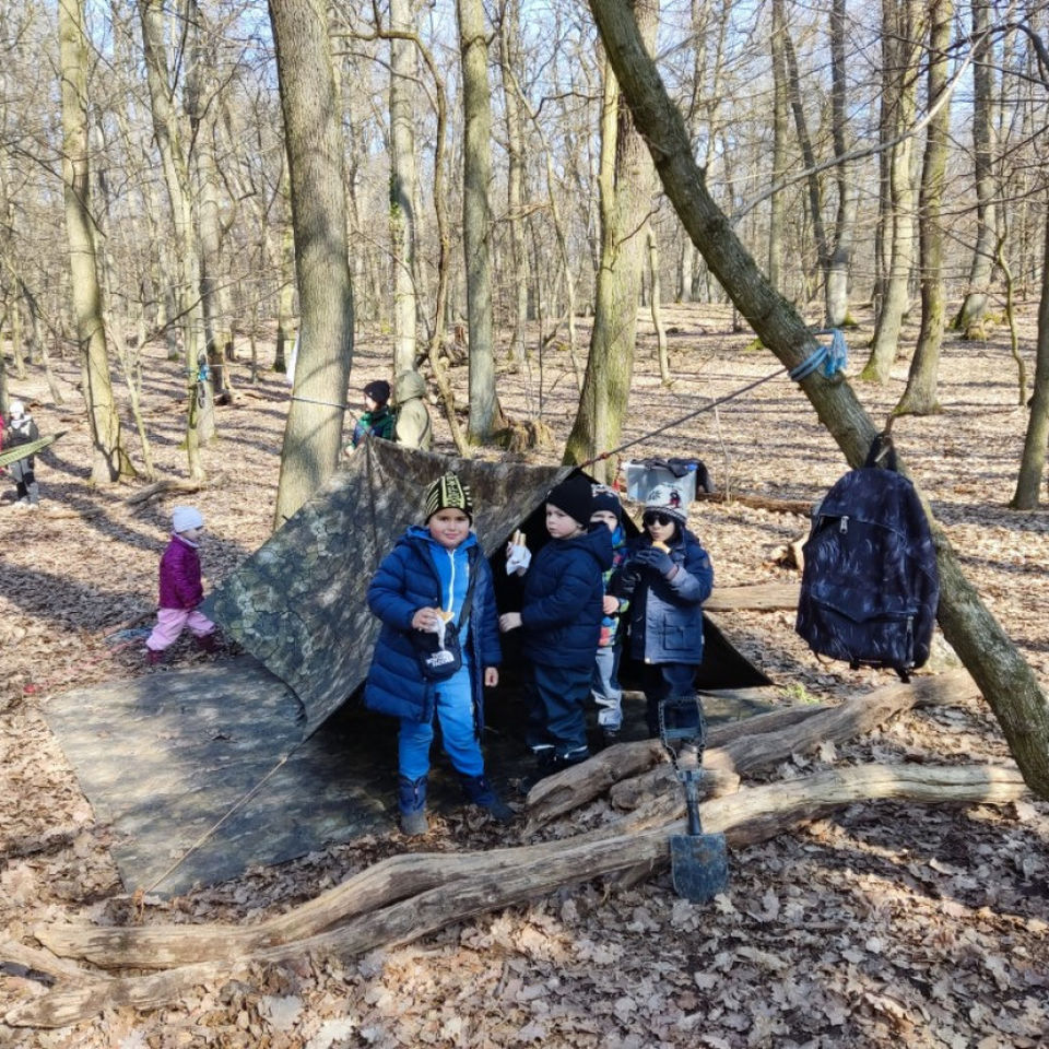 Forest school with CIS