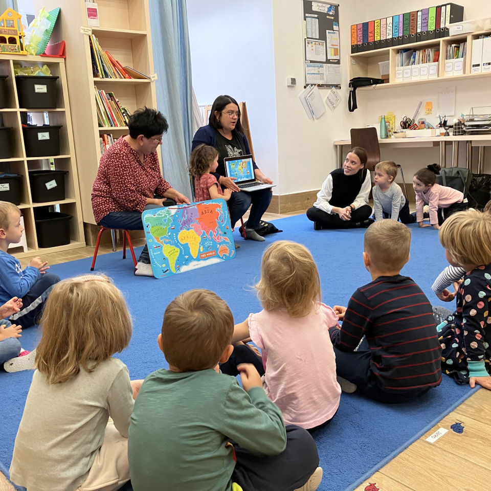 Parent project - Around the World