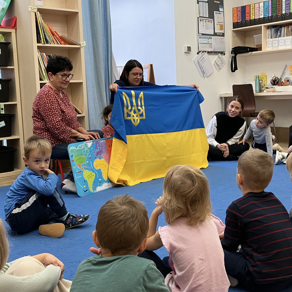 Parent project - Around the World