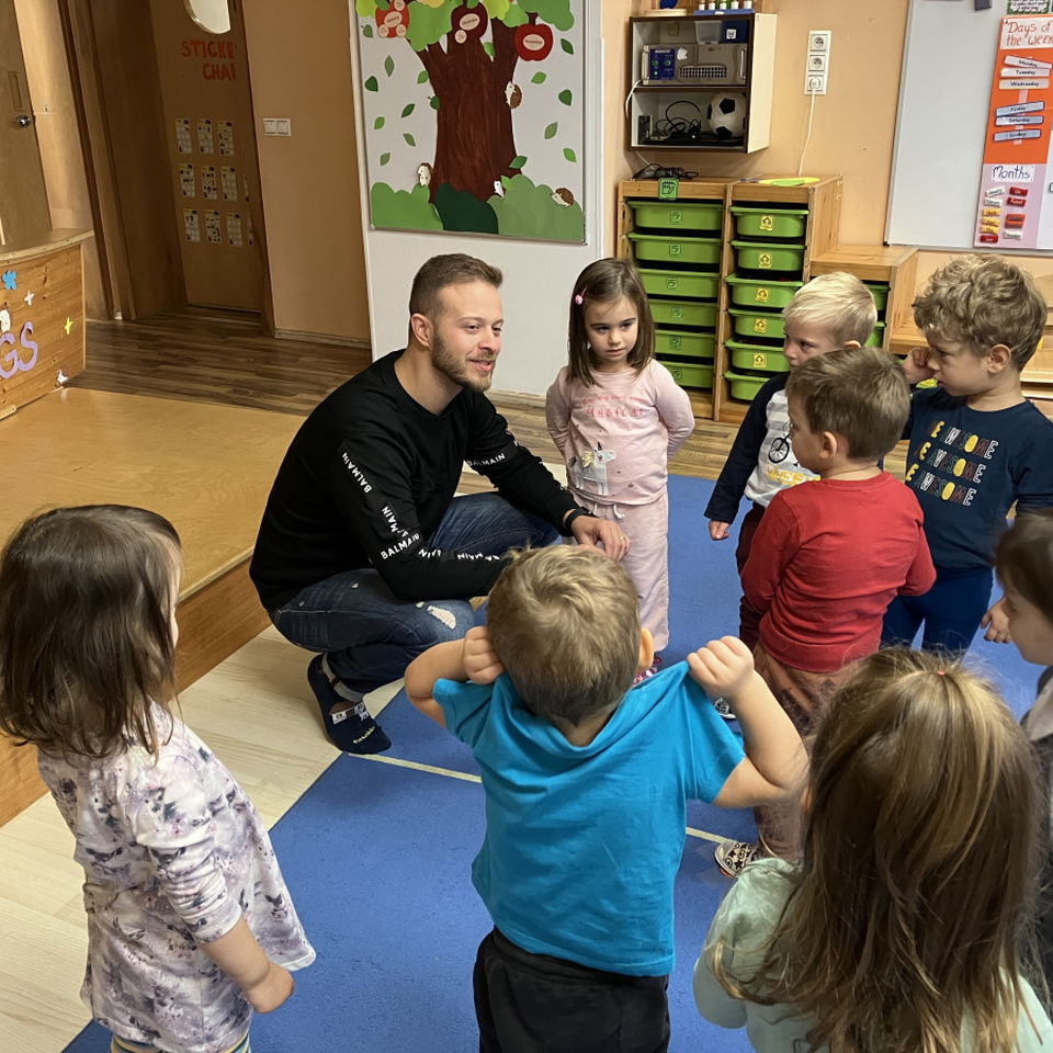 Parent project - Around the World