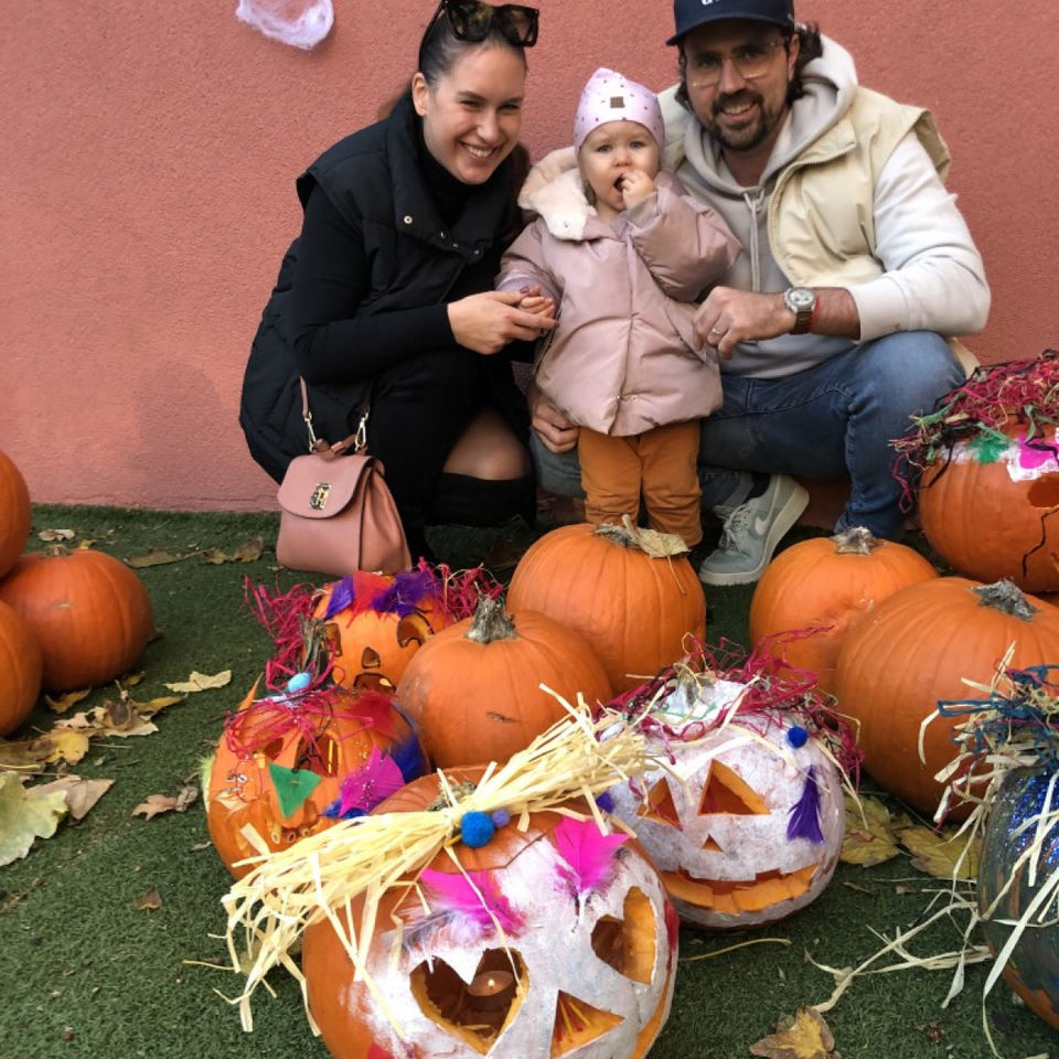 Pumpkin carving with parents