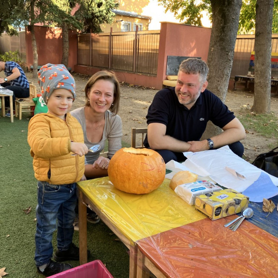 Pumpkin carving with parents