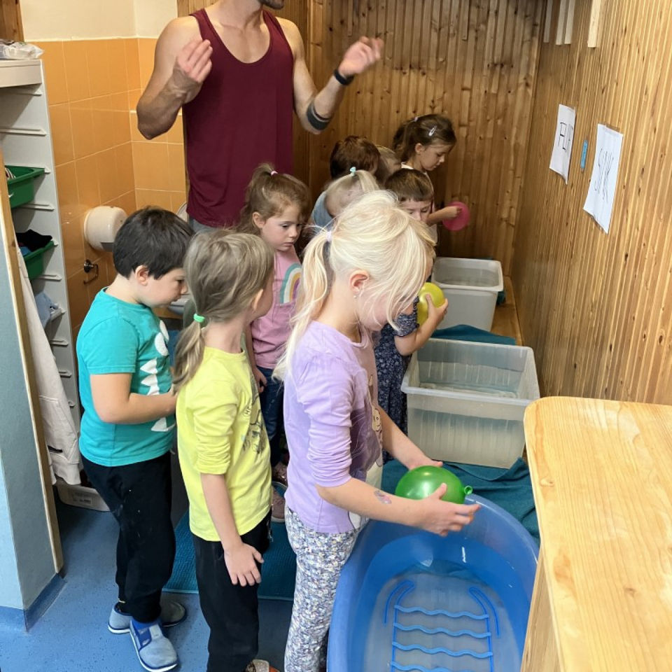 We Love Science - Scientific Experiments