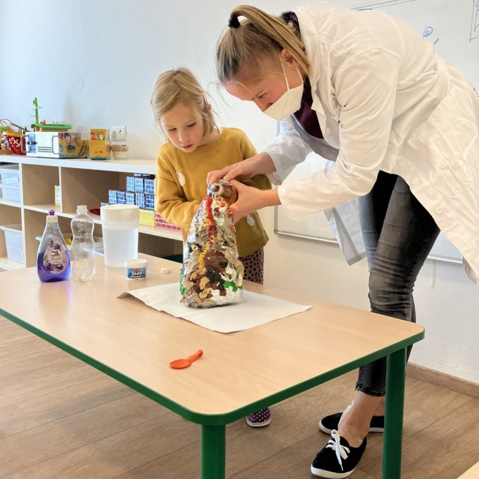 We Love Science - Scientific Experiments