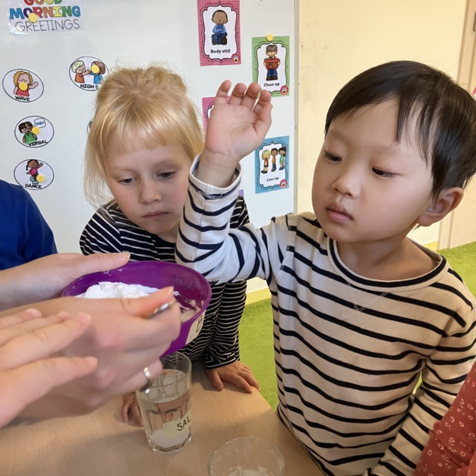 We Love Science - Scientific Experiments