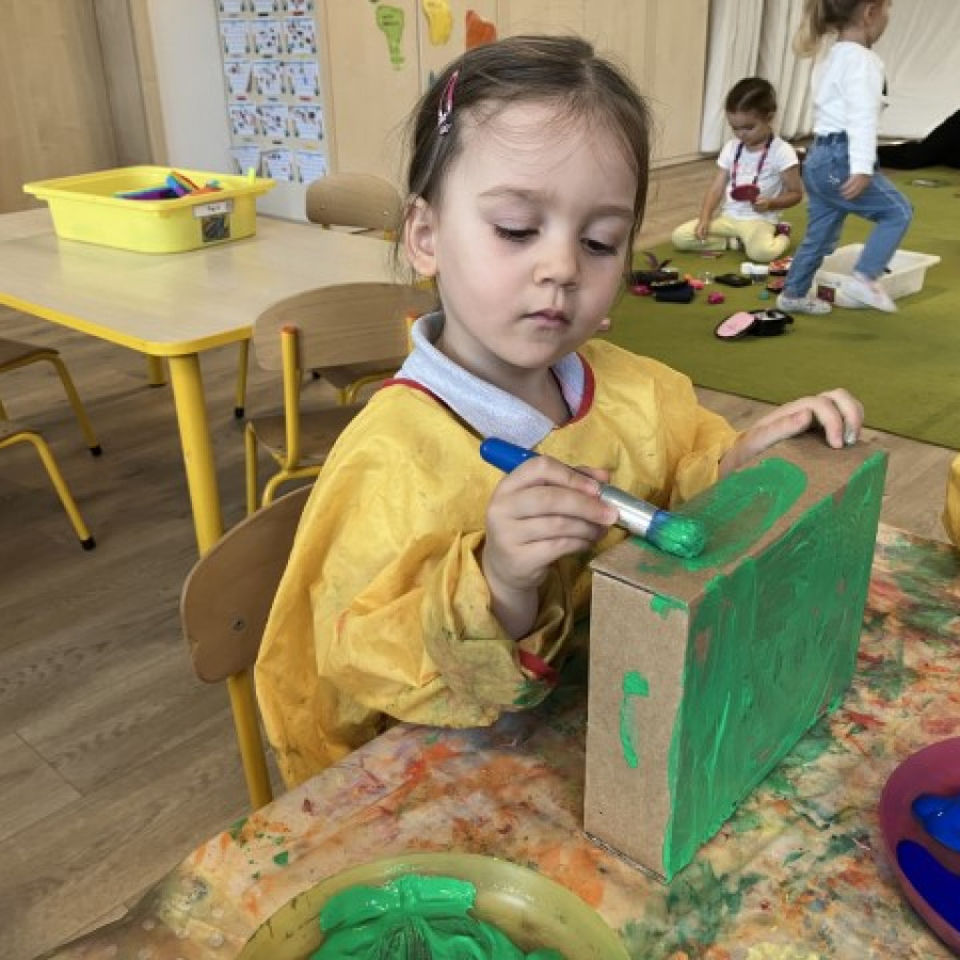 Naše mesto z kartóna