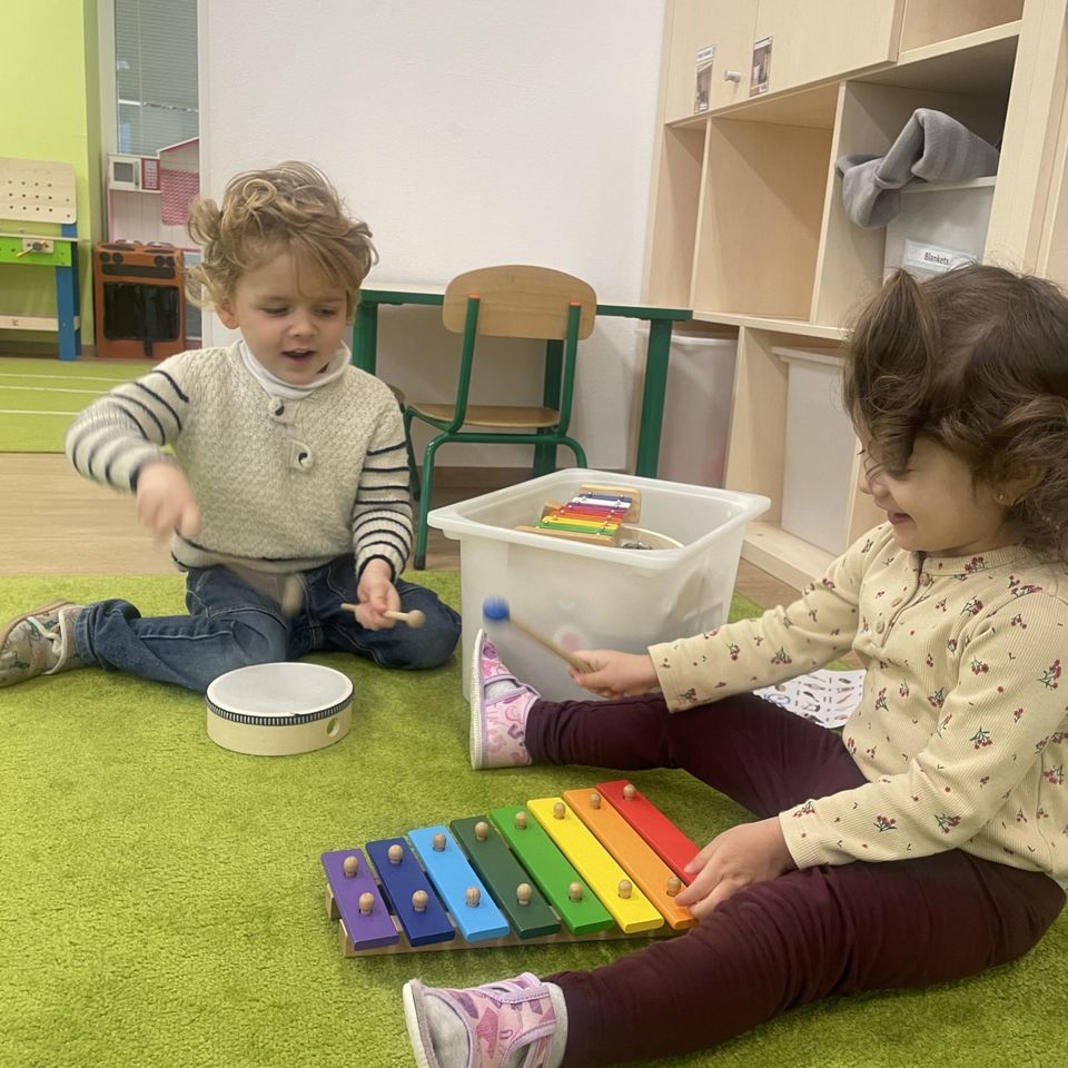 Hudba je všade naokolo