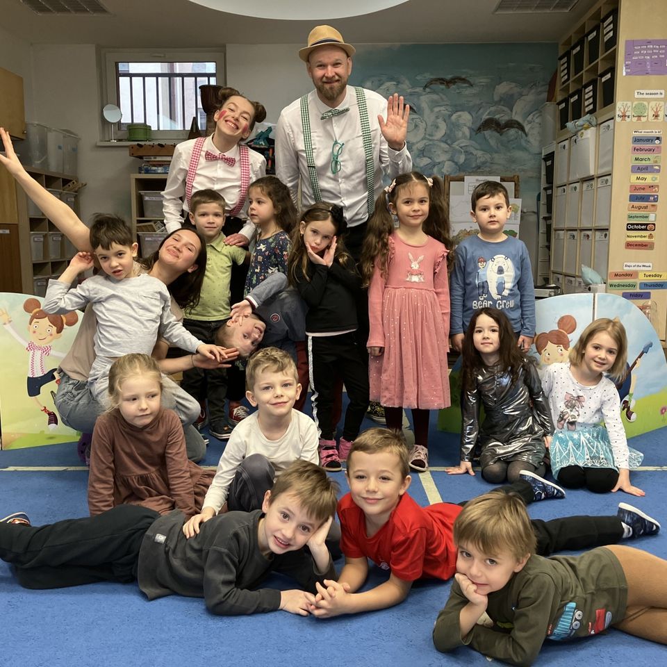 Hudba je všade naokolo