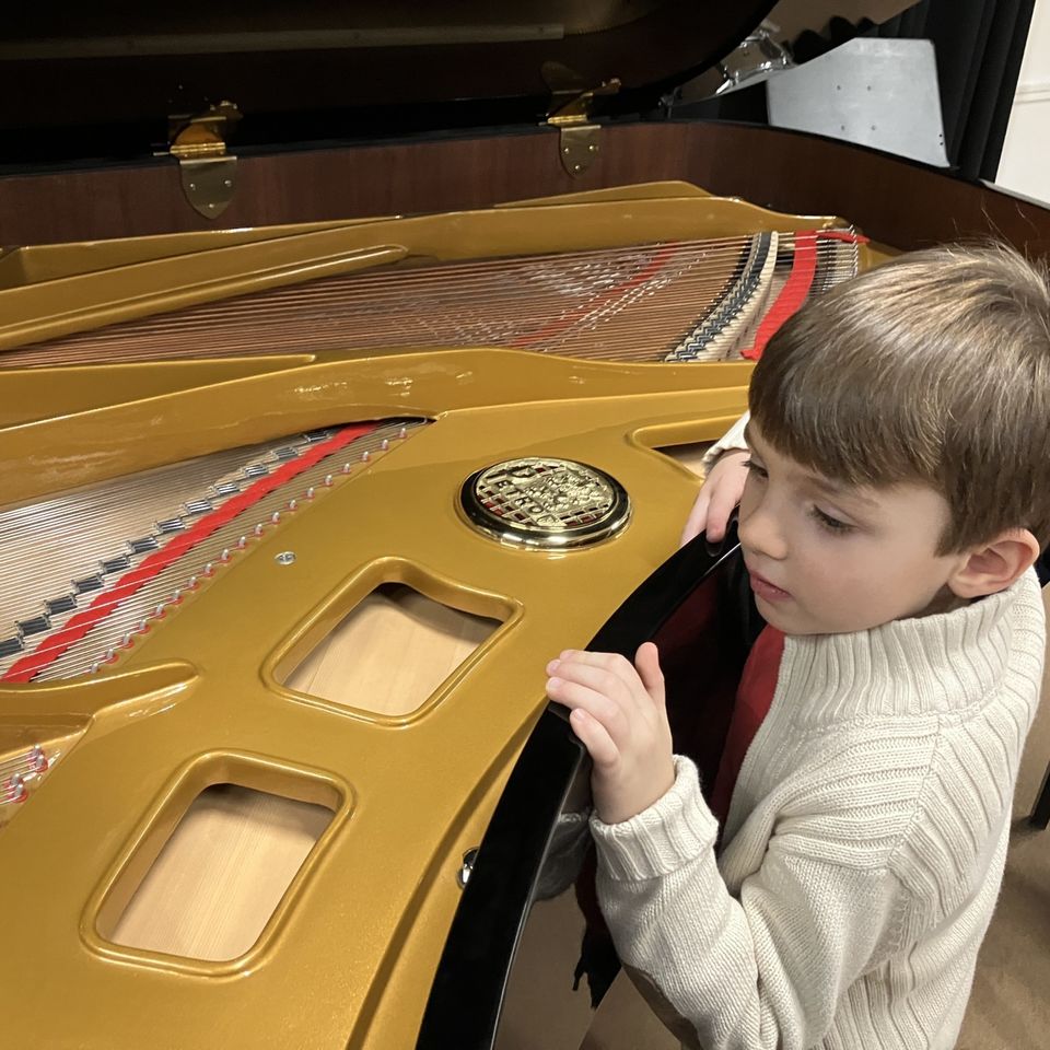 Hudba je všade naokolo