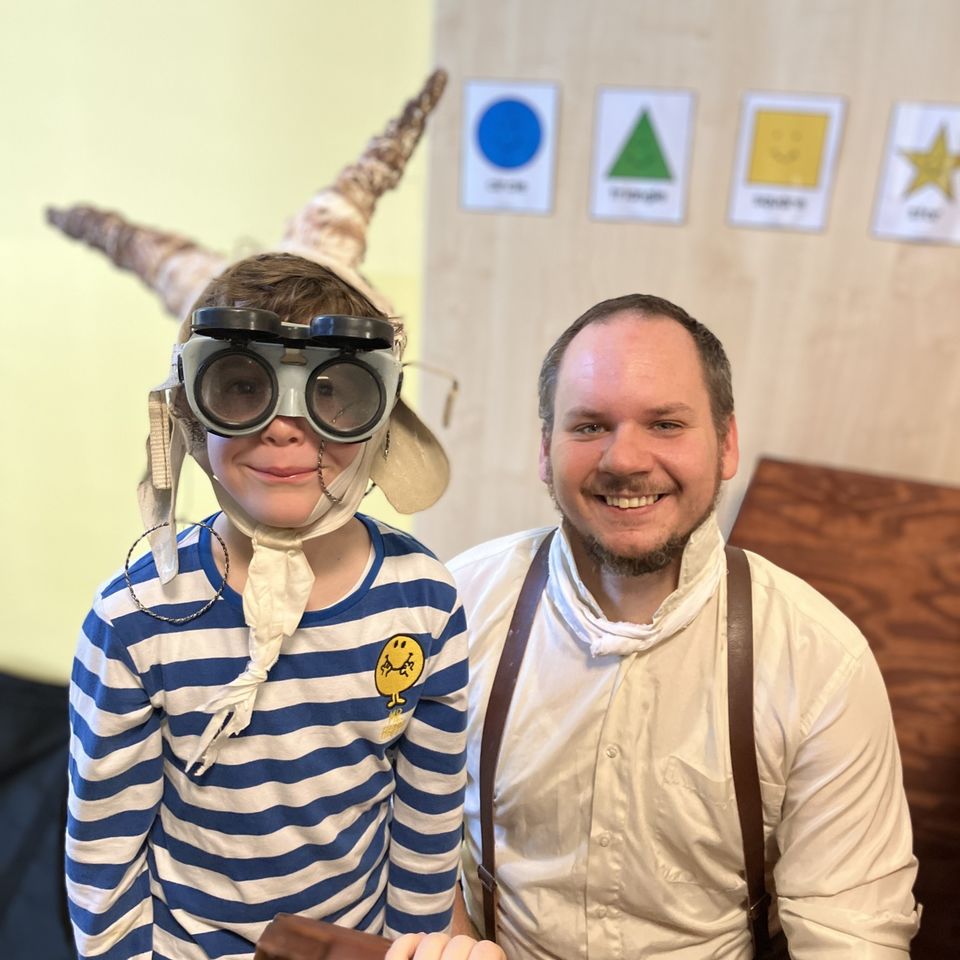 Puppet Performance "Mr. Grimm"