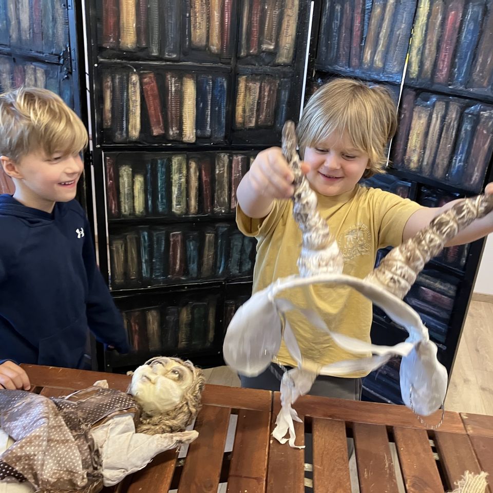 Puppet Performance "Mr. Grimm"