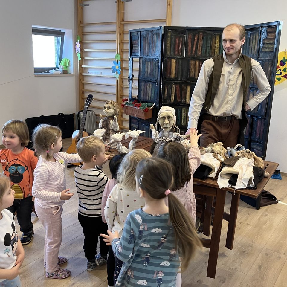 Puppet Performance "Mr. Grimm"