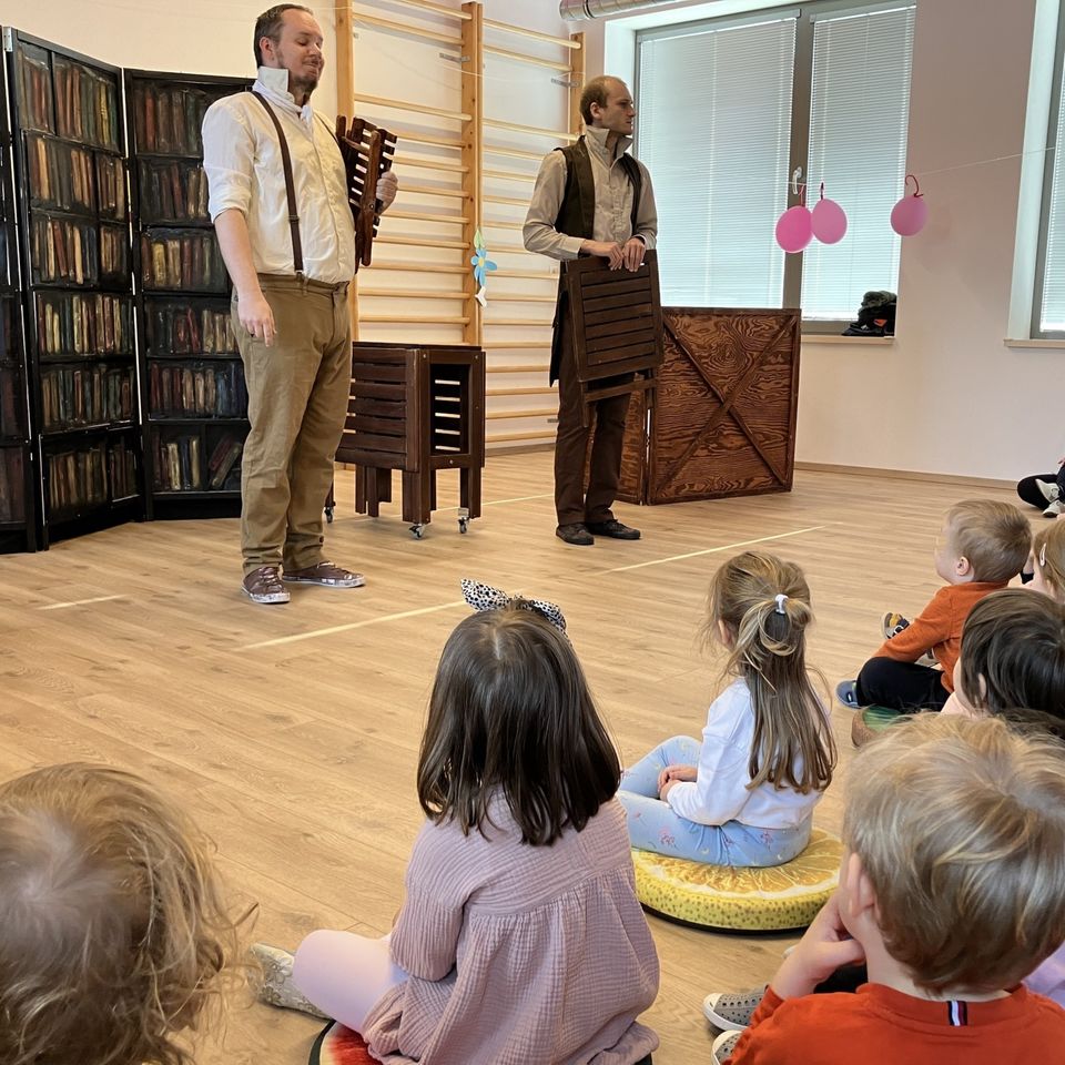 Puppet Performance "Mr. Grimm"