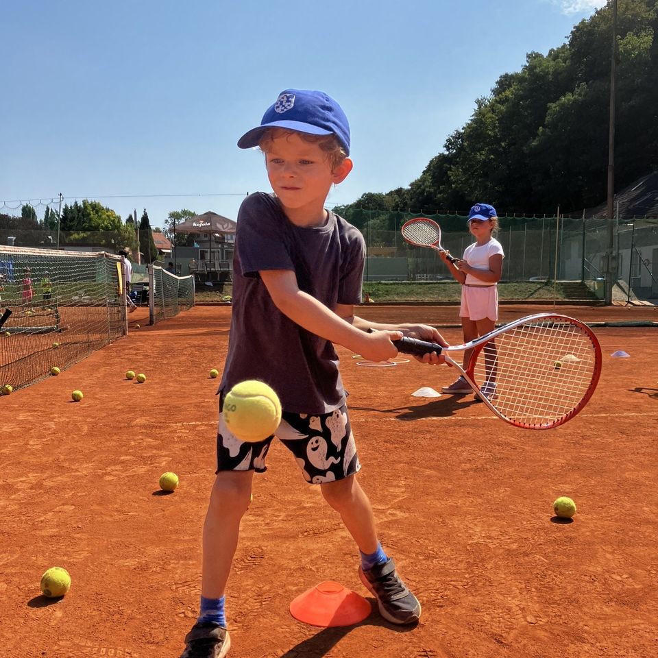 Tenisový kurz