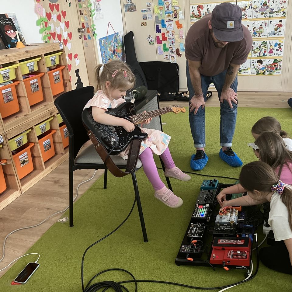 Svet práce - projekt Rodičia učiteľmi