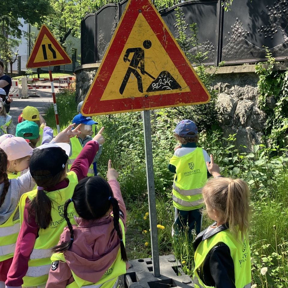 On the Road - Scavanger hunt