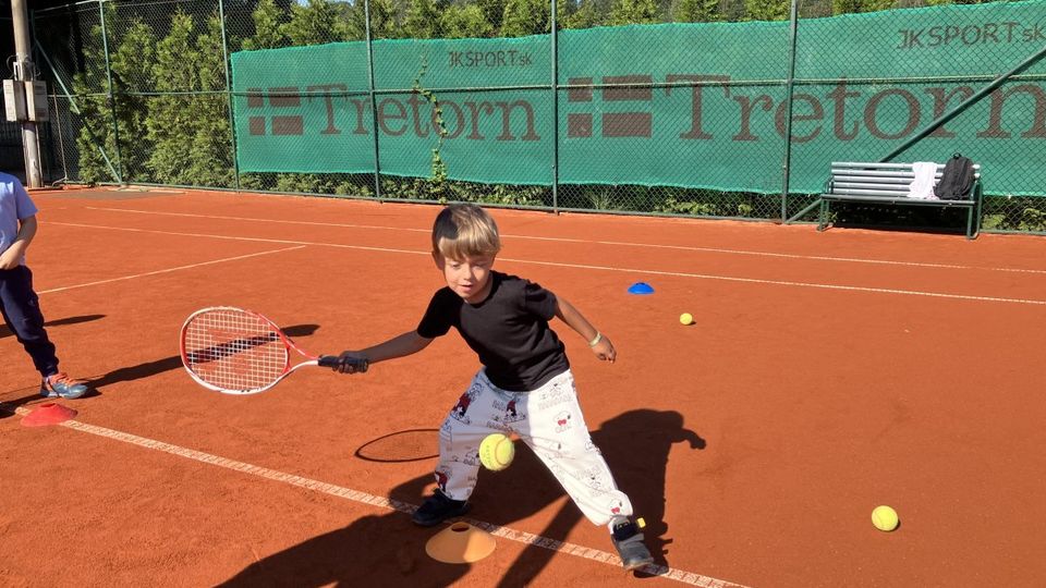 Tenisový kurz