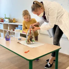 We Love Science - Scientific Experiments
