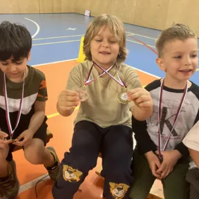 Y1 Cup