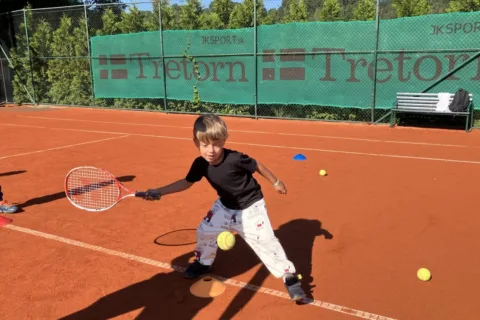 Tenisový kurz